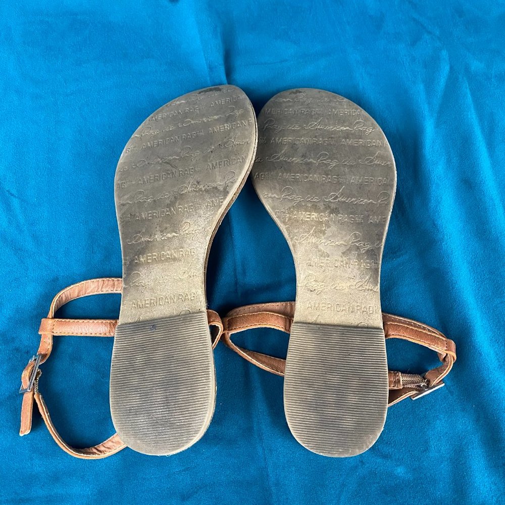 American Rag Silver Star Thong Sandal Brown - Picture 3 of 3